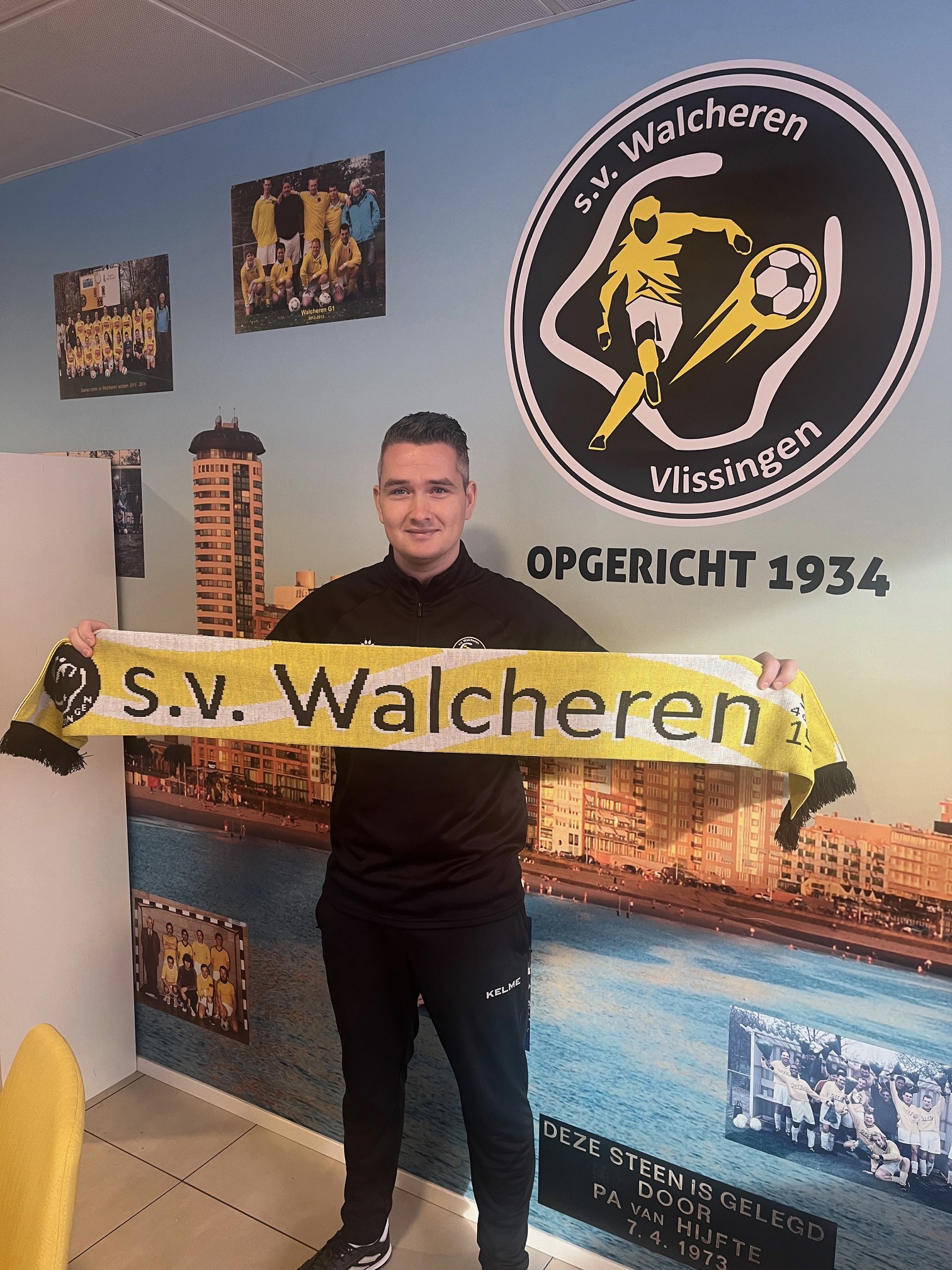 Walcheren verlengt contract Daryl Hollander. Aanstelling trainers 2e en -23 elftal. 